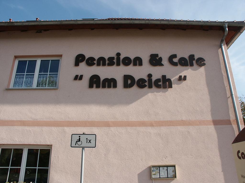 Pension Am Deich Kröslin 外观 照片
